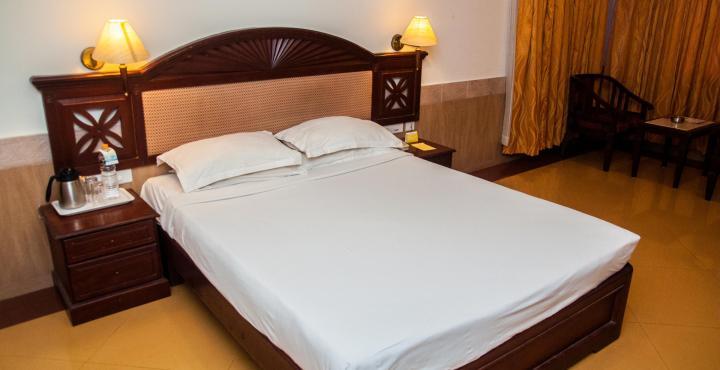 Hotel Arcadia Regency Alappuzha Екстериор снимка