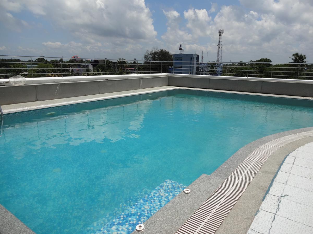 Hotel Arcadia Regency Alappuzha Екстериор снимка