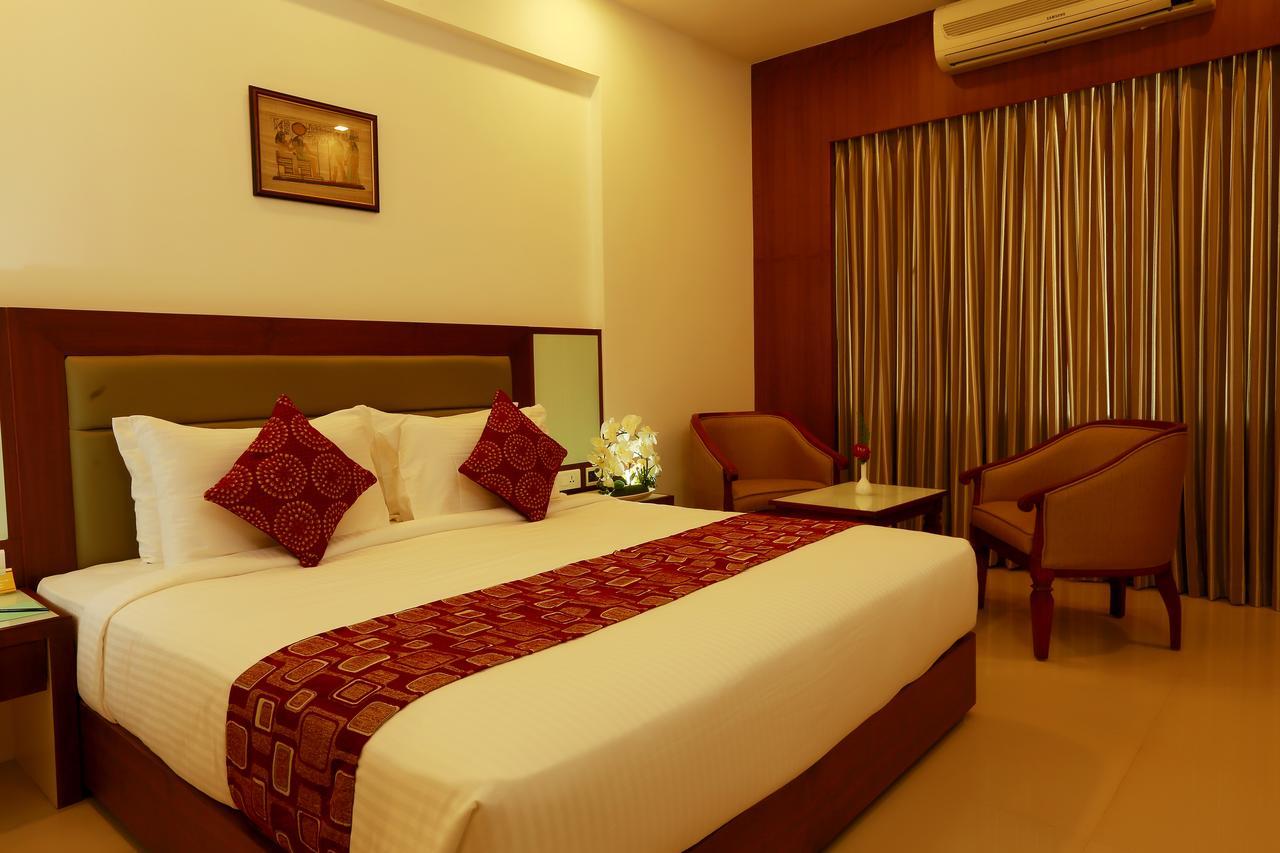 Hotel Arcadia Regency Alappuzha Екстериор снимка