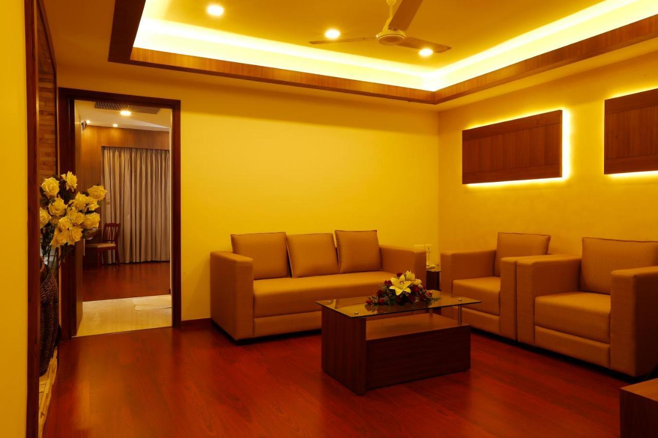 Hotel Arcadia Regency Alappuzha Екстериор снимка
