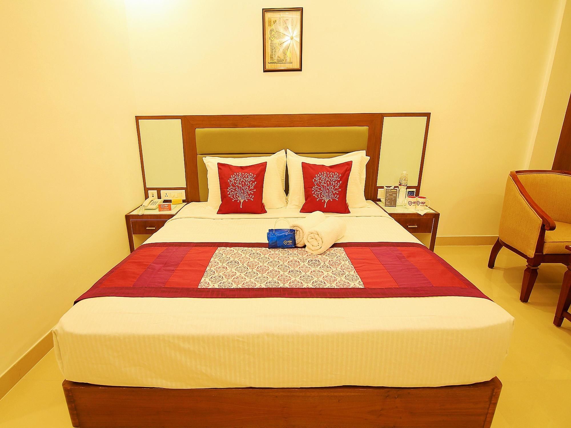 Hotel Arcadia Regency Alappuzha Екстериор снимка