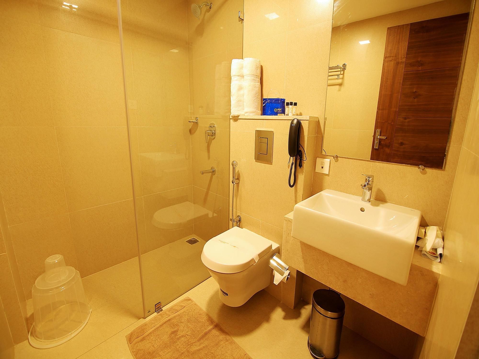 Hotel Arcadia Regency Alappuzha Екстериор снимка